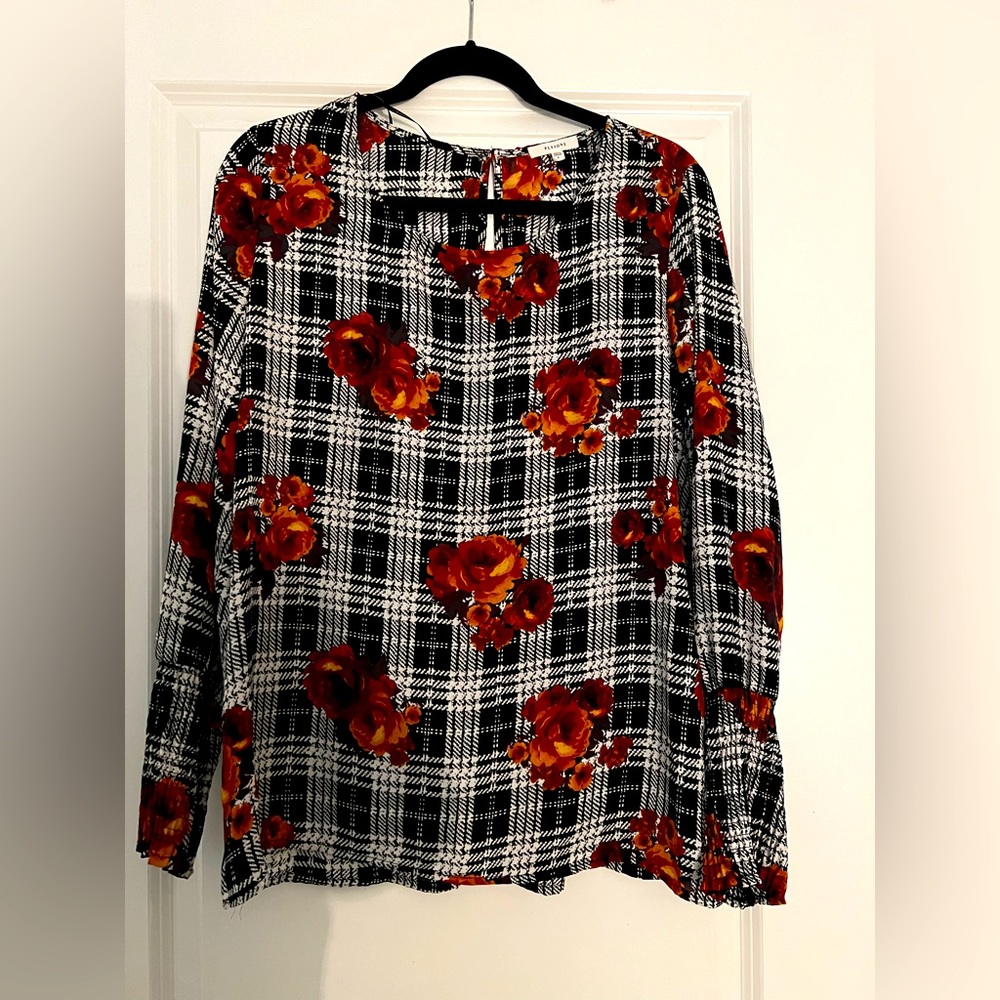 Pleione printed blouse size large